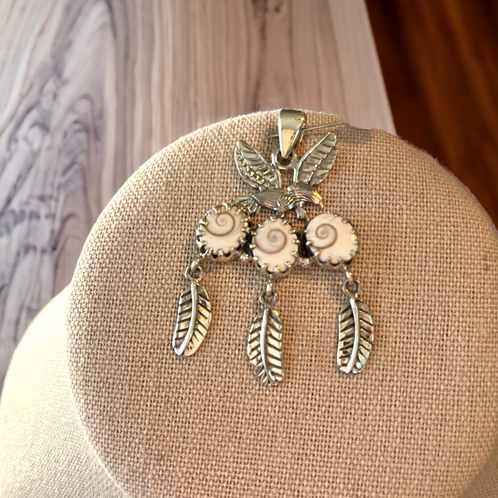 Beautiful Sterling Silver Eagle, Feathers & Shiva Shell Pendant